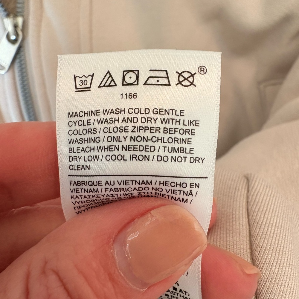 NEW! Athleta Cream Tan Westbound Sherpa Jacket - Picture 10 of 10
